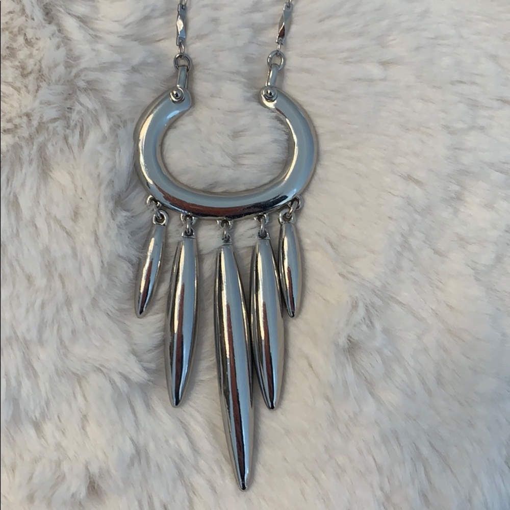 Stella & Dot Silver Nahla Necklace View 4